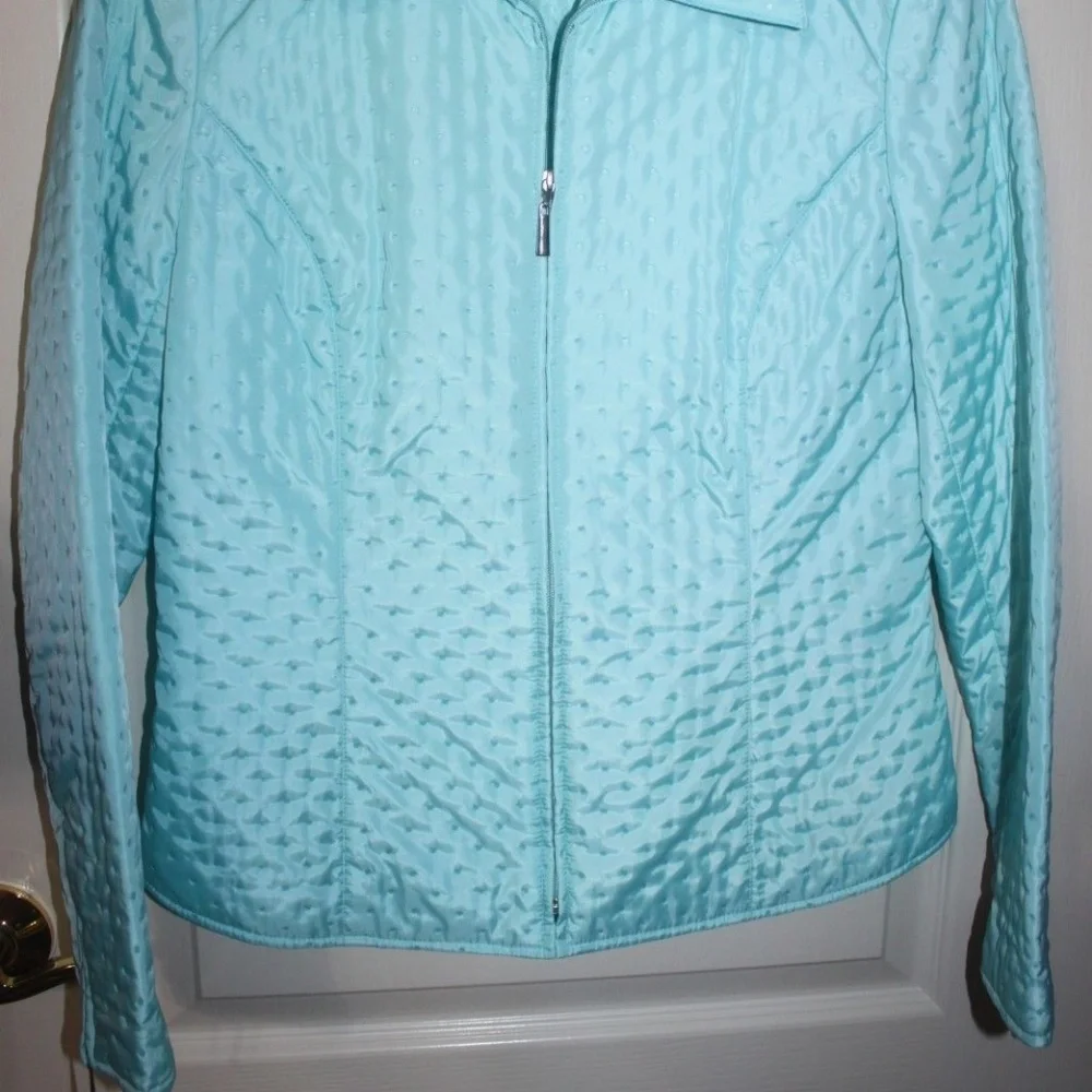 Talbot's Ladies aqua lightweight jacket indented dots long sleeve sz 4…Like New…